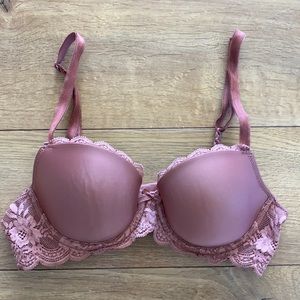 Dream Angels lined Demi Victoria’s Secret 32D NWOT